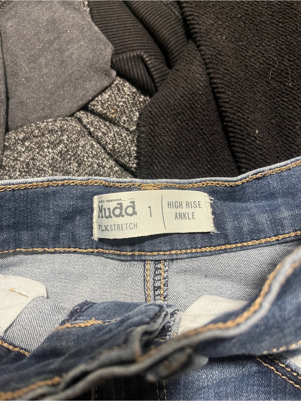 Mudd Men's Skinny Jeans — Medium Blue Wash